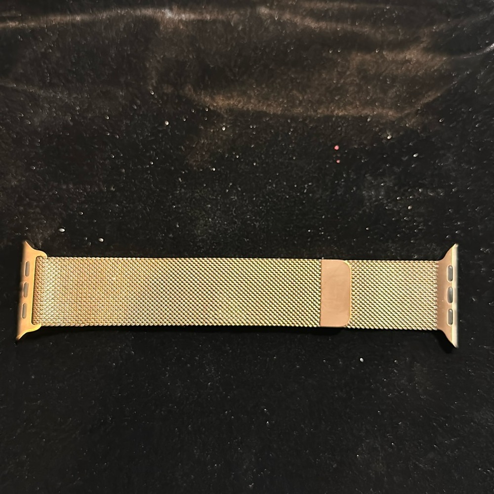 Apple Watch Band, Gold Milanese Loop, 44mm